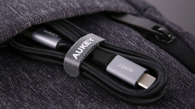 Pack de 5 cables USB-C a USB-A, $15 con el cĂłdigo AUKECMD2 Pack de 3 cables USB-C a USB-A, $10 con el cĂłdigo AUKECMD3